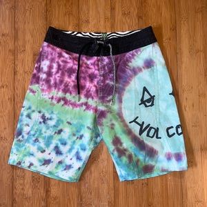 VOLCOM TRUNKS